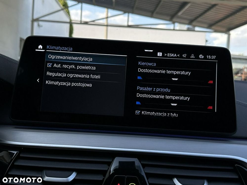 BMW Seria 5 530e xDrive Luxury Line - 34