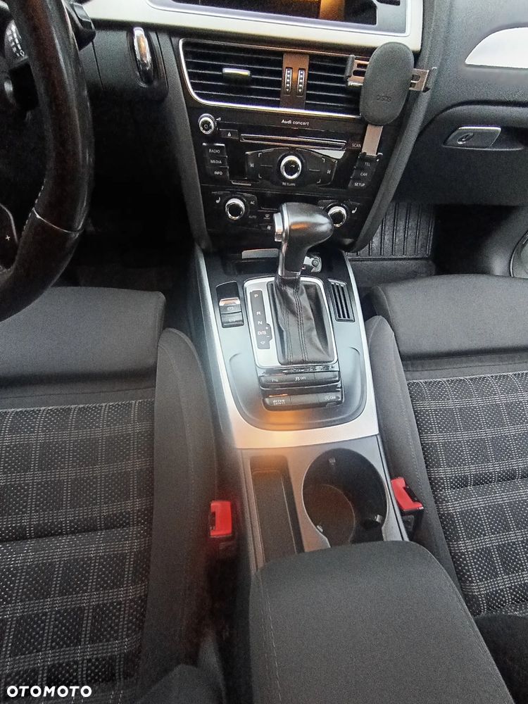 Audi A4 Avant - 22