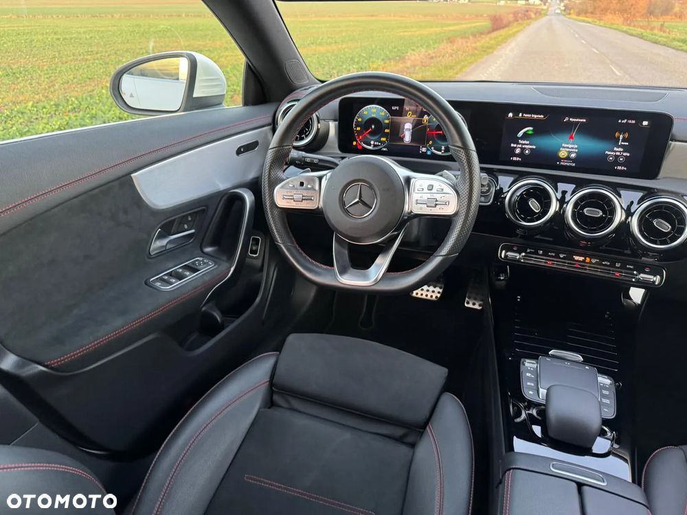 Mercedes-Benz CLA 200 d AMG Line 8G-DCT - 11