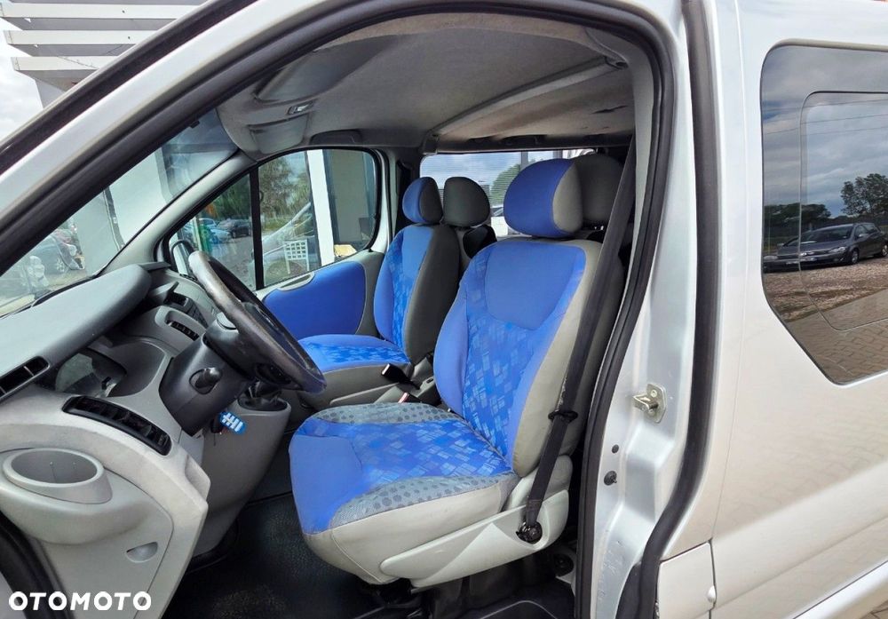 Opel Vivaro - 10