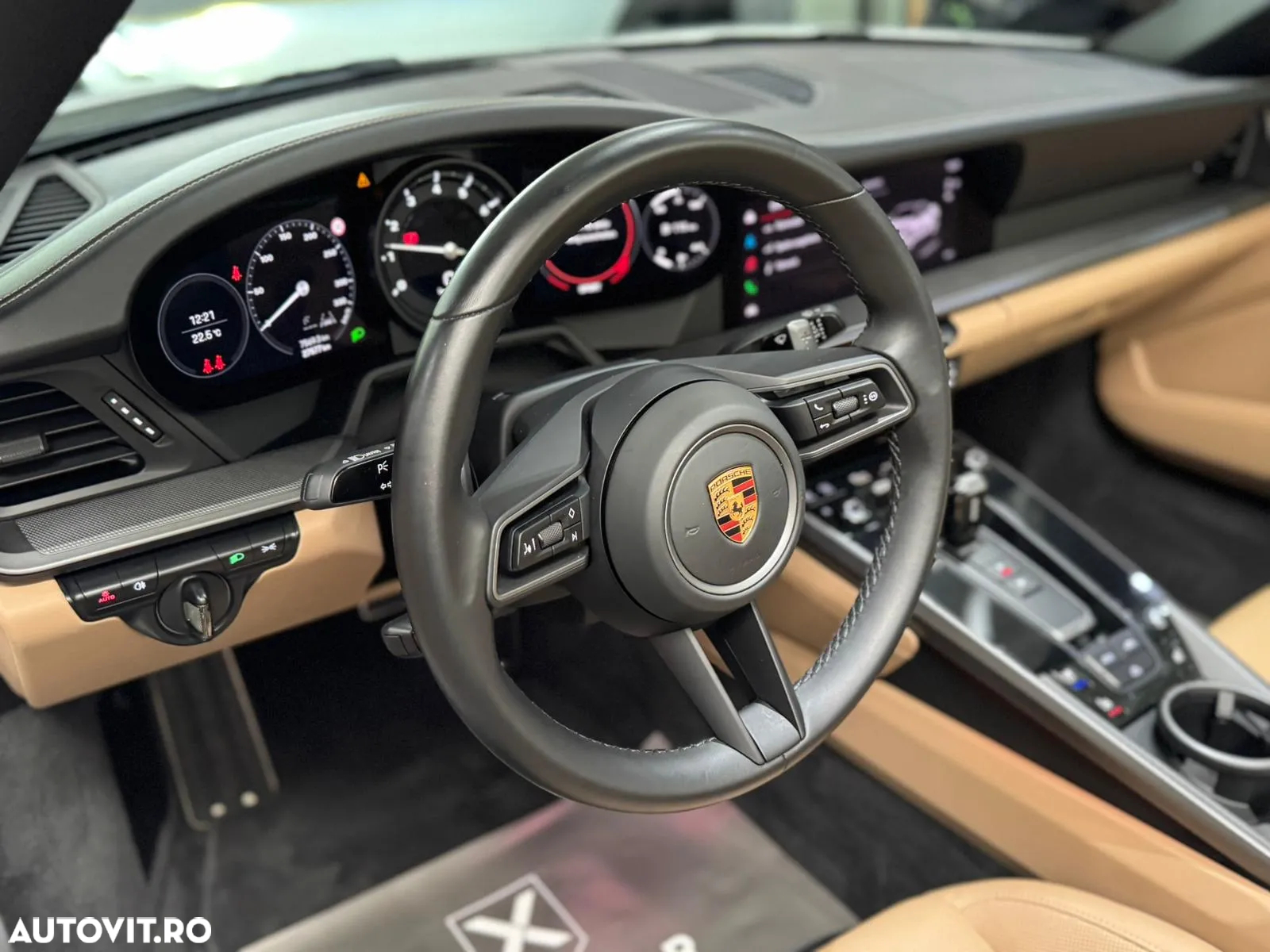 Porsche 911 Carrera Cabriolet PDK - 10