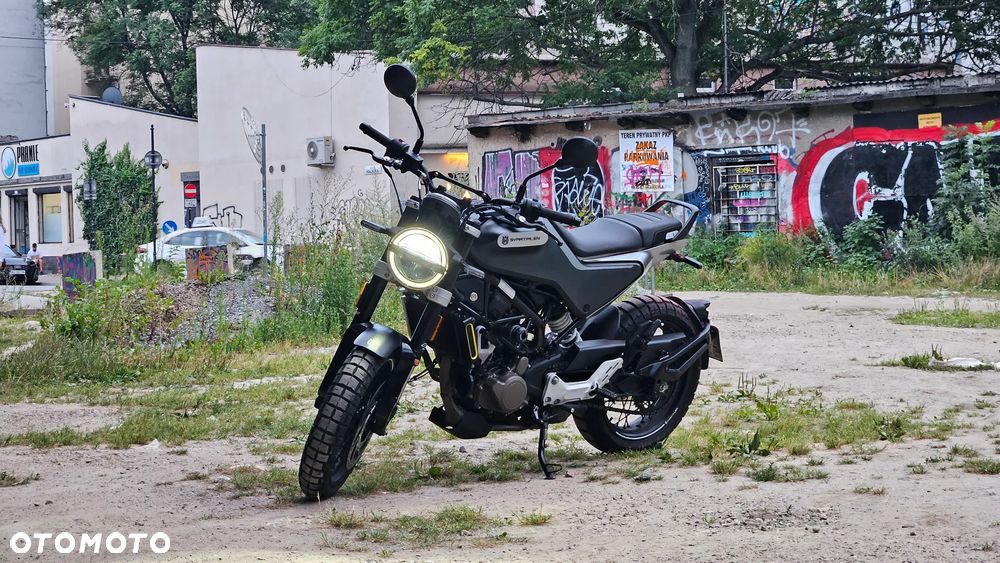 Husqvarna Svartpilen - 11
