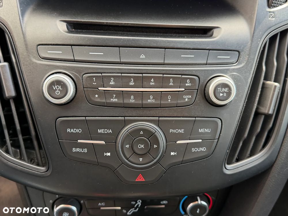 Ford Focus - 25