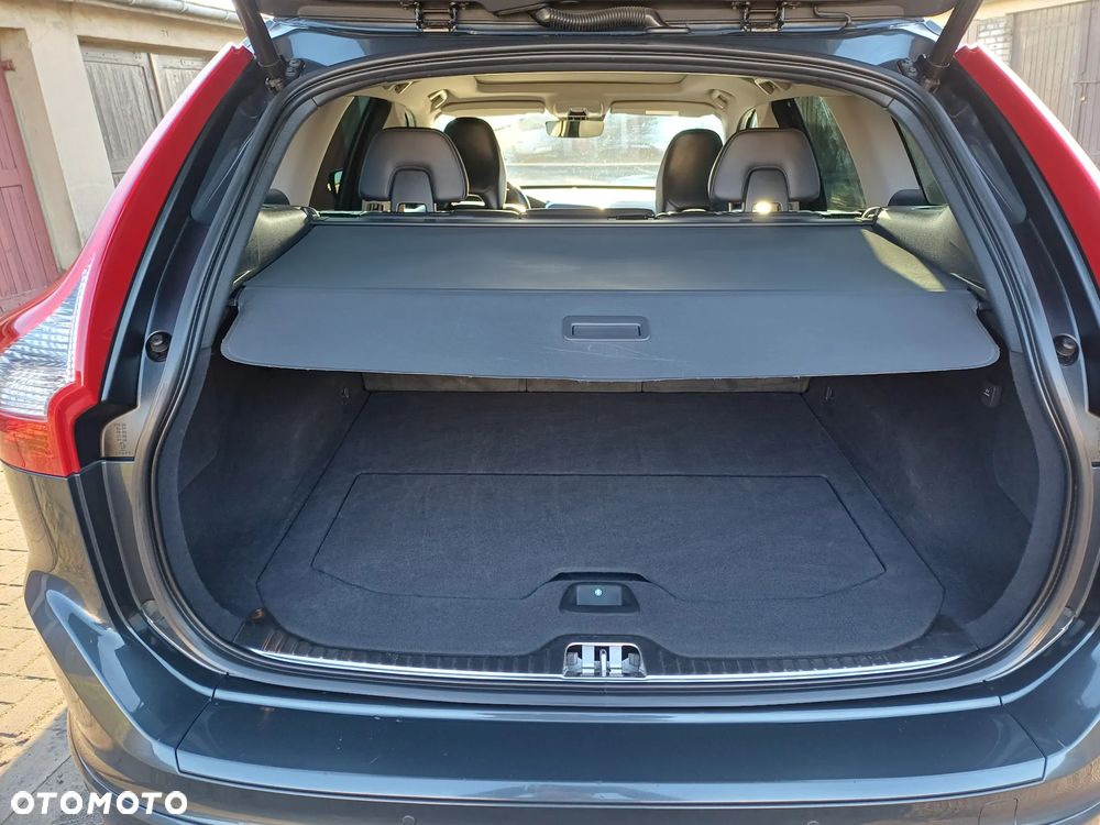Volvo XC 60 D4 AWD Summum - 6