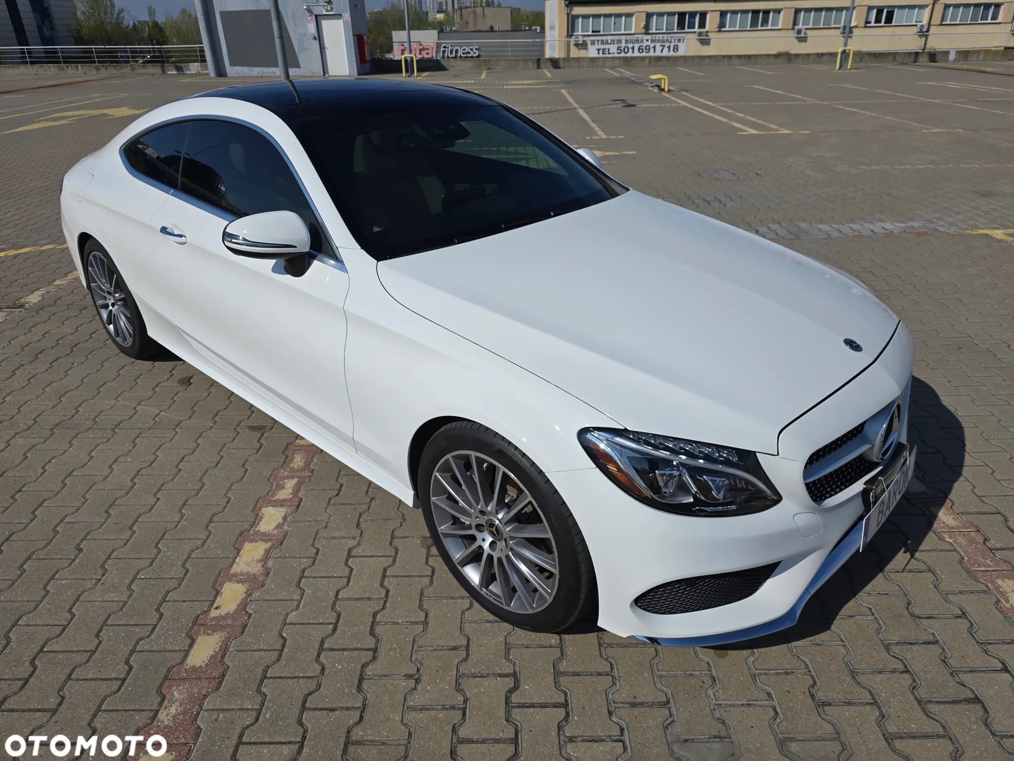 Mercedes-Benz Klasa C 300 Coupe 4Matic 9G-TRONIC - 4