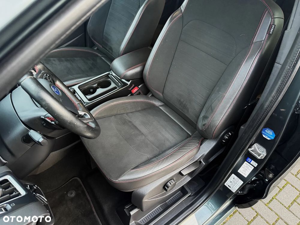 Ford Kuga 2.0 TDCi 4x4 ST-Line - 8