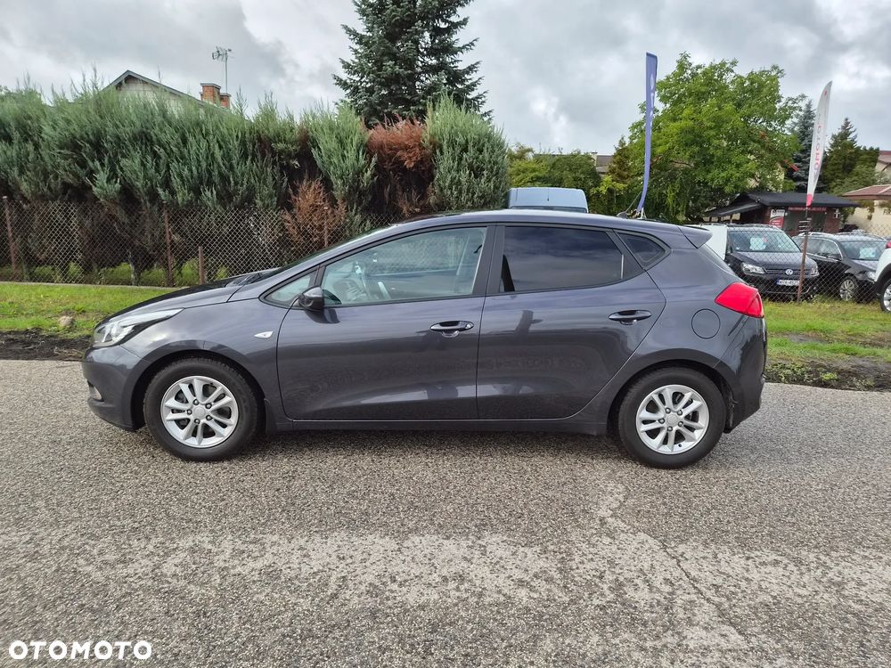 Kia Ceed 1.4 CVVT Attract - 8
