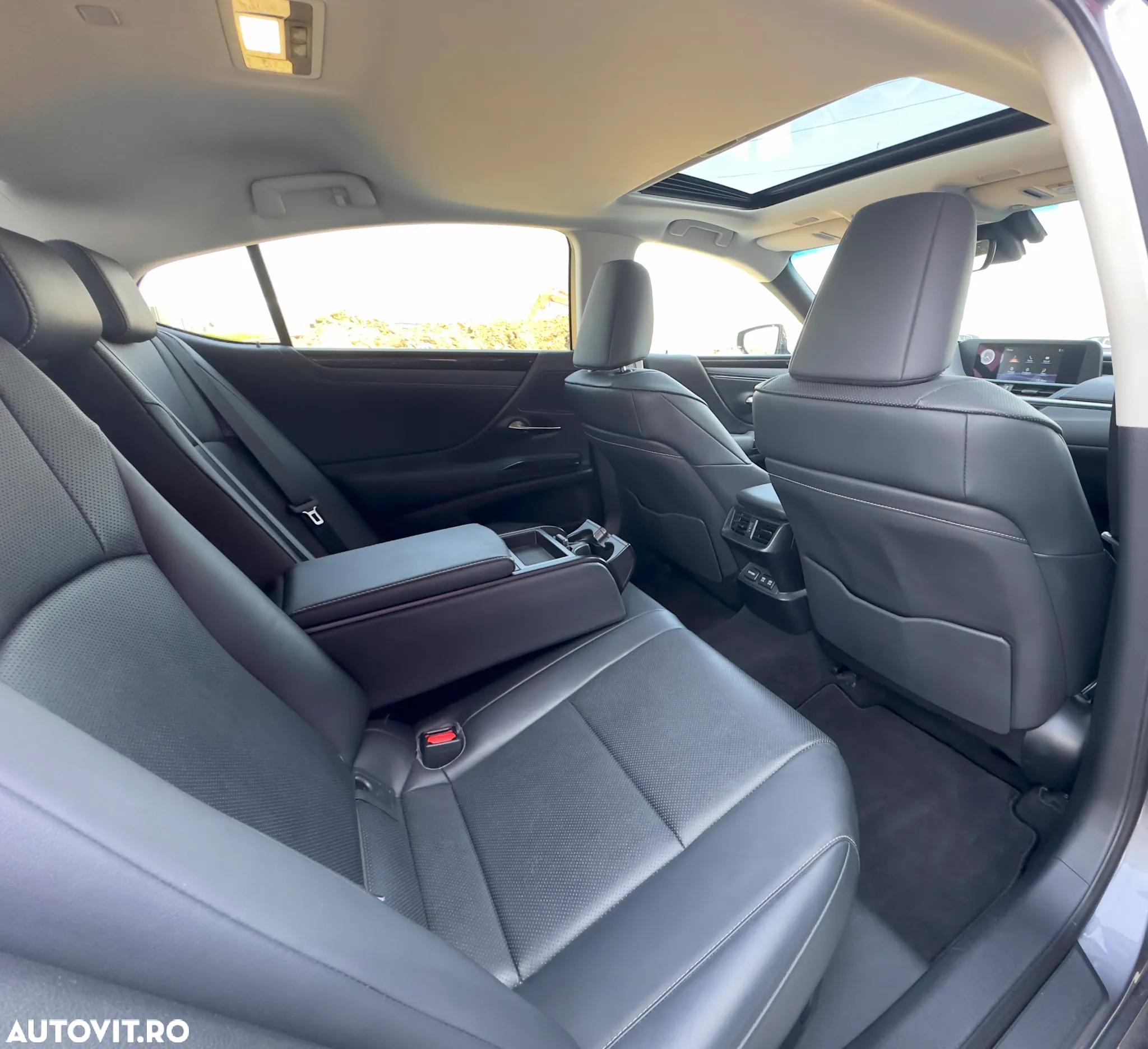 Lexus Seria ES 300h Executive Line - 25