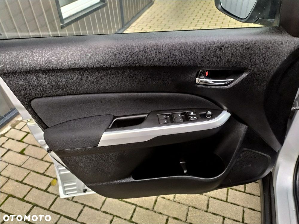 Suzuki Vitara 1.6 DDiS (4x4) Allgrip Comfort - 14