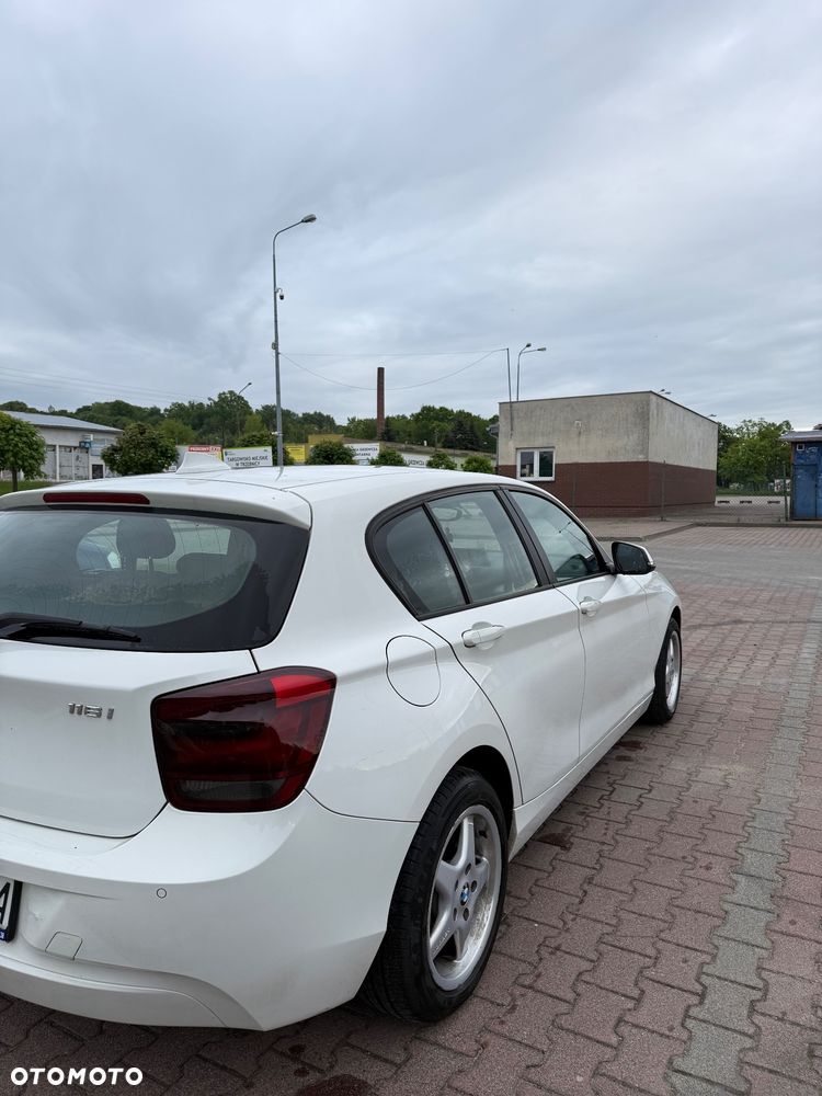 BMW Seria 1 116i - 5