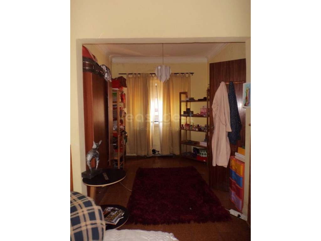 Apartamento T2 em Odivelas - Junto ao Metro - Grande imagem: 4/10
