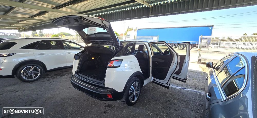 Peugeot 3008 Plug-In Hybrid 225 e-EAT8 Allure Pack - 39