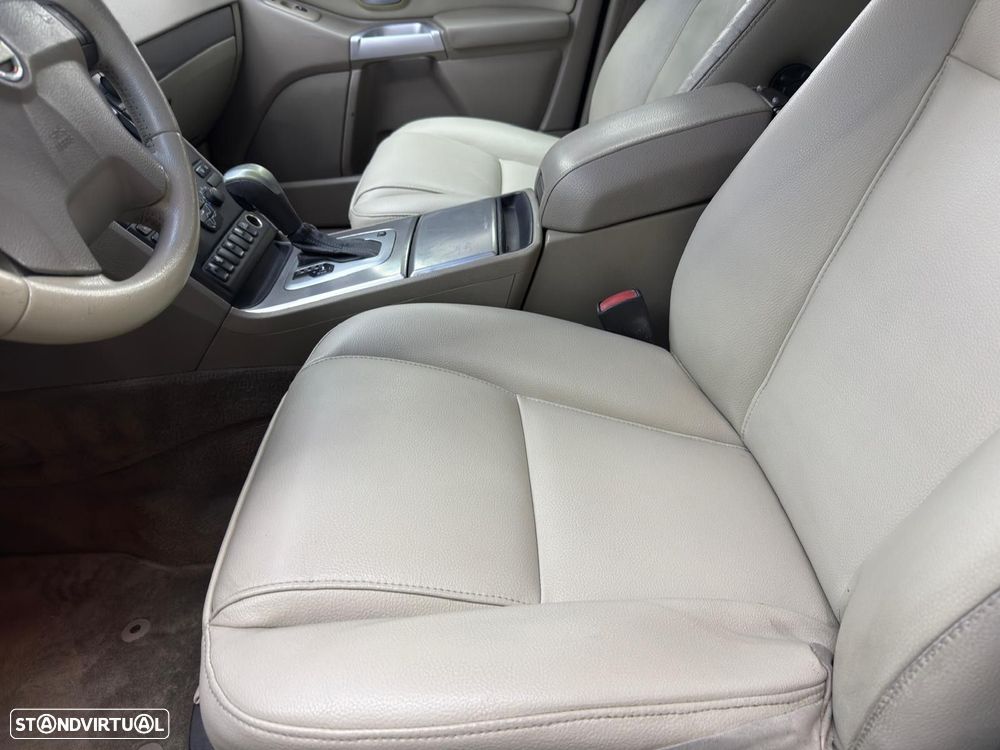Volvo XC 90 2.4 D5 7L Nivel 3 Auto. - 15