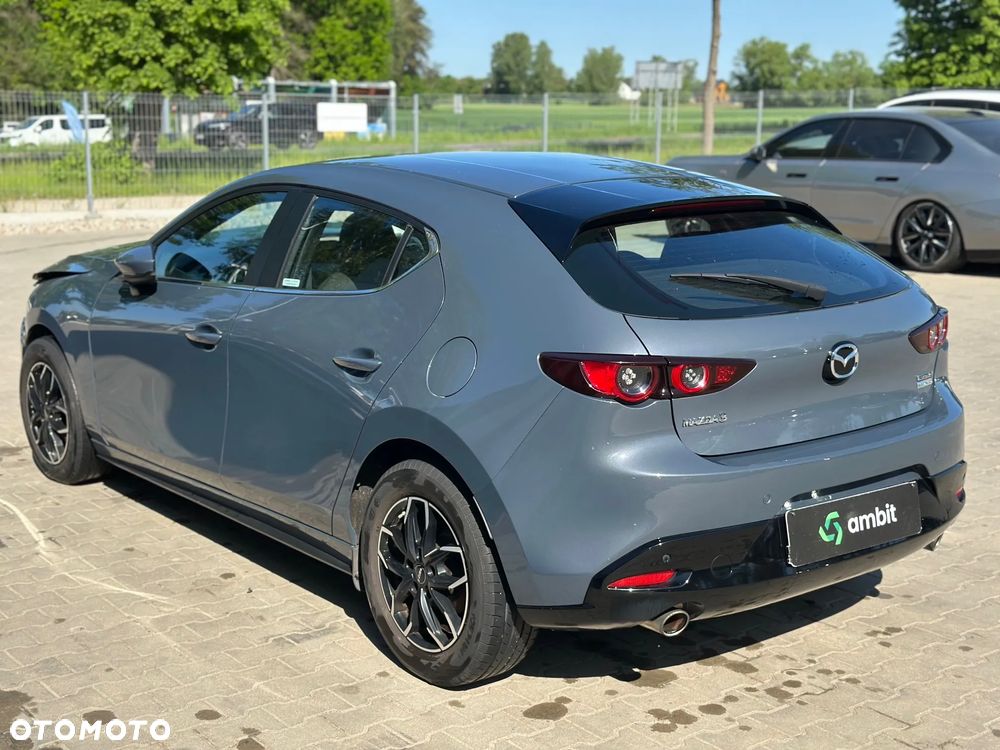 Mazda 3 - 8