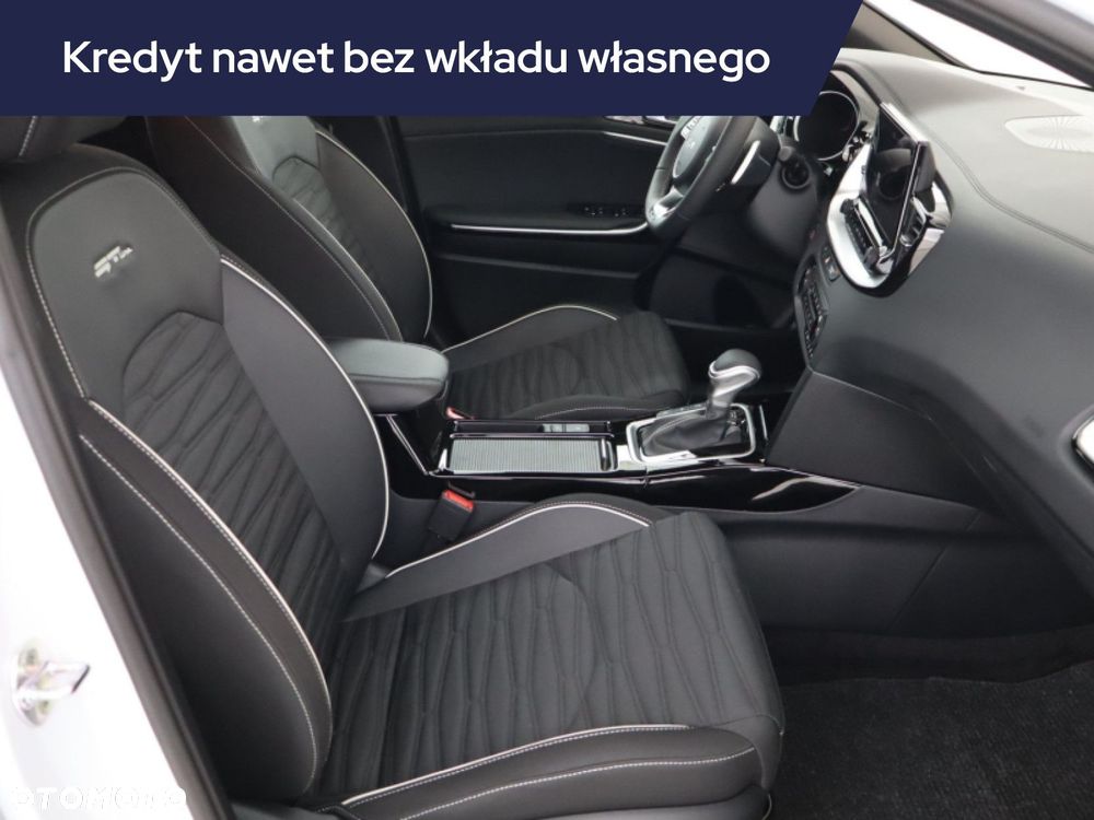 Kia XCeed - 11