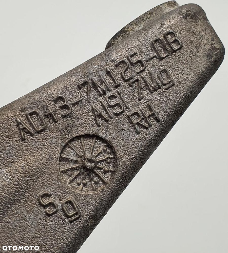 ŁAPA SILNIKA PRAWA ASTON MARTIN RAPIDE AD437M125DB - 4