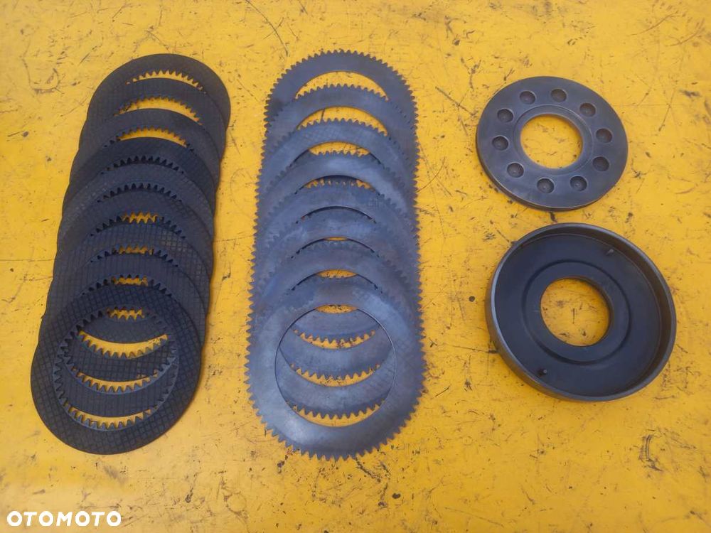 Przedni WOM New Holland T7.230 - 22