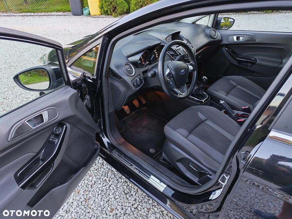 Ford Fiesta 1.0 EcoBoost Titanium - 9