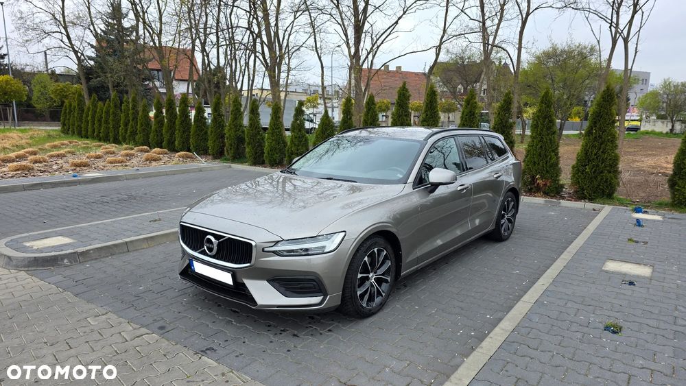 Volvo V60 D4 SCR Momentum - 1