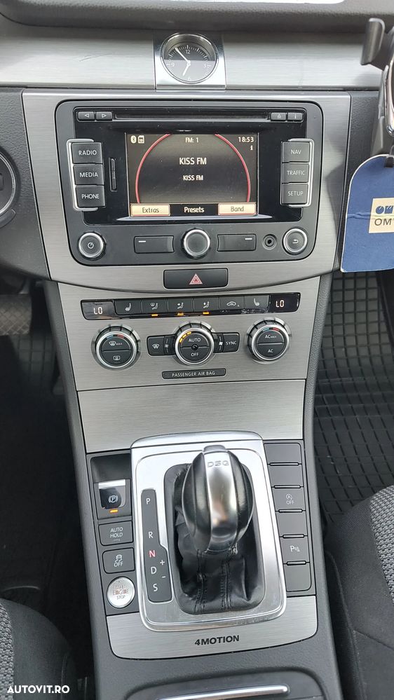 Volkswagen Passat 2.0 TDI 4Motion DSG BlueMotion Tech Comfortline - 10