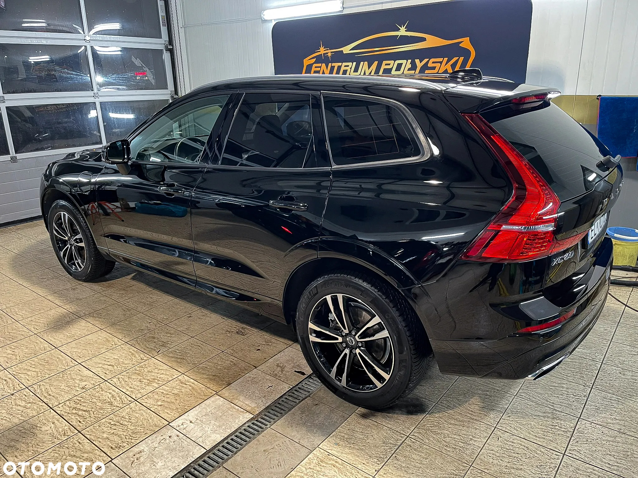 Volvo XC 60 T8 AWD Plug-In Hybrid Momentum Pro - 22
