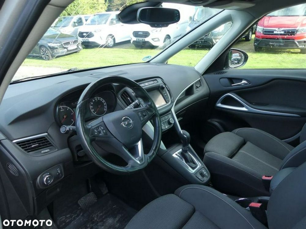 Opel Zafira 2.0 D Automatik Active - 4