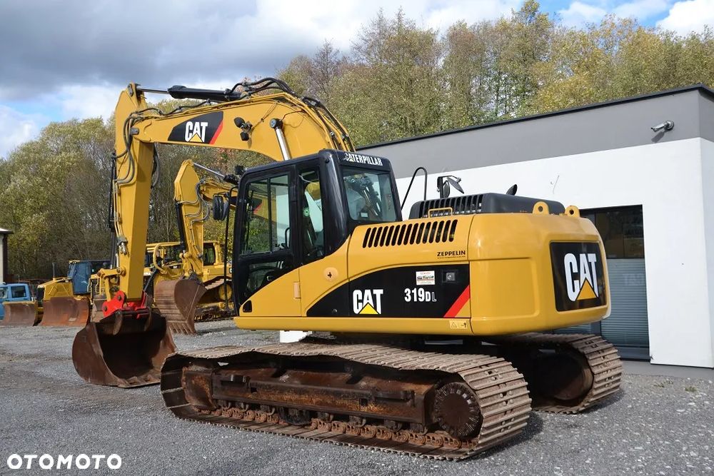Caterpillar CAT 319 DL - 6