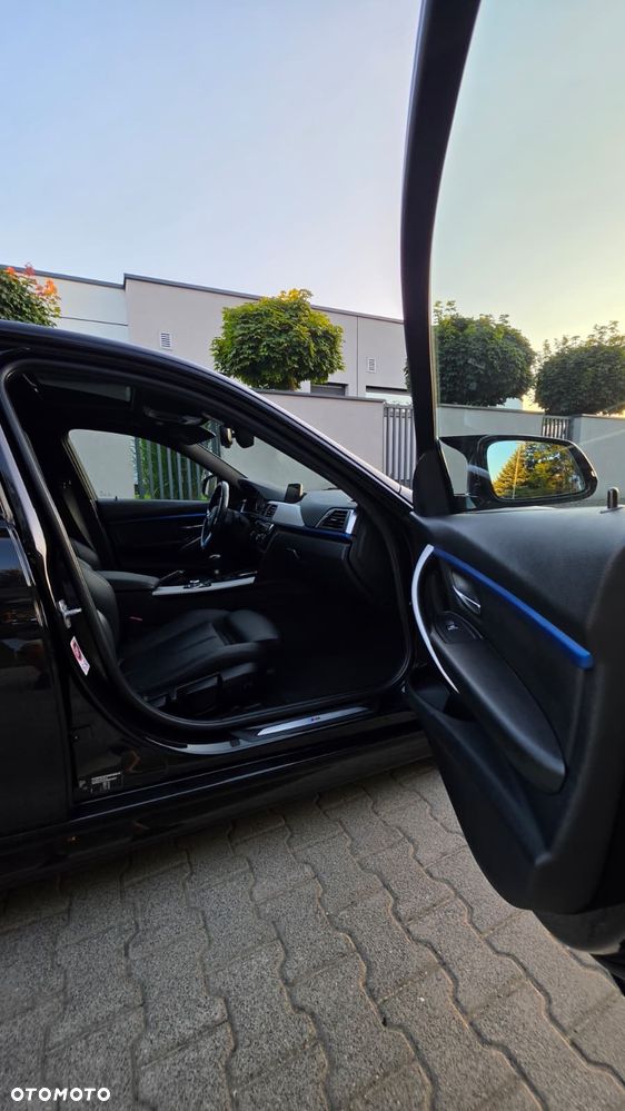 BMW Seria 3 318d M Sport Shadow - 25