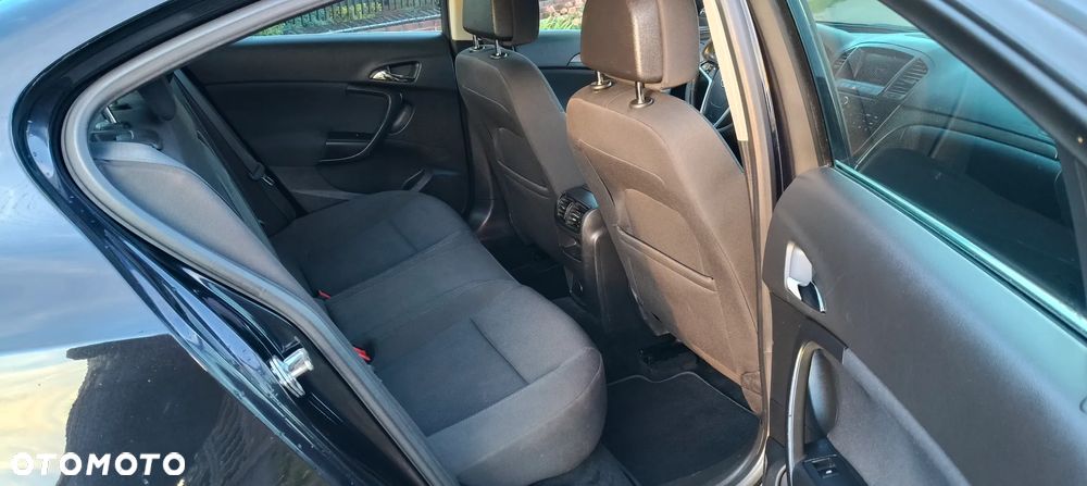Opel Insignia 1.8 Sport - 9