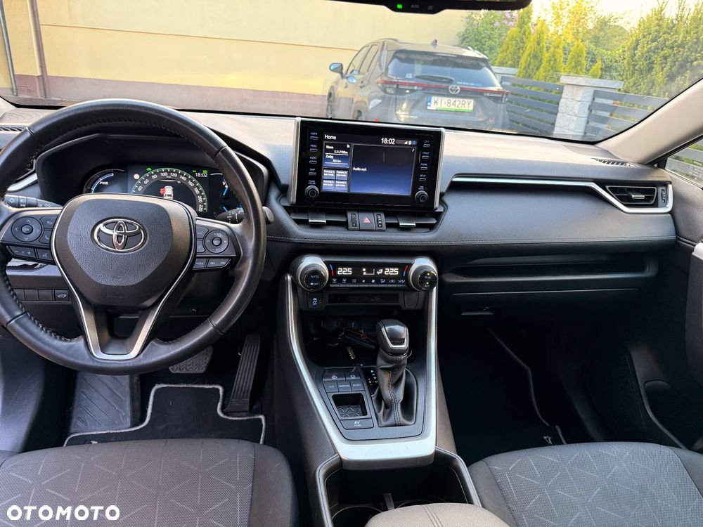 Toyota RAV4 - 9