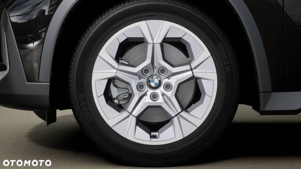 BMW X1 sDrive20i mHEV - 8