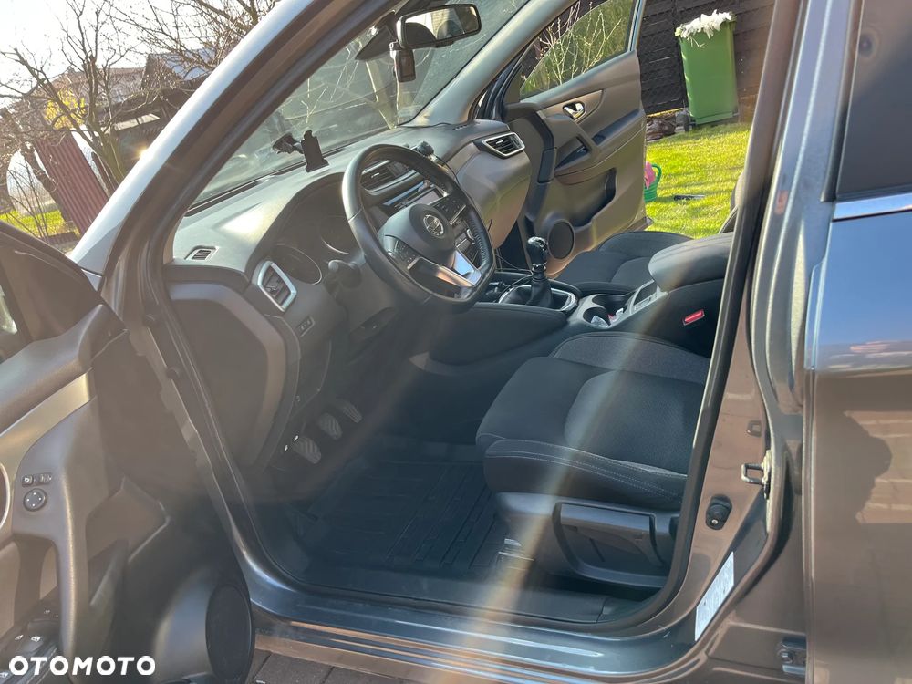 Nissan Qashqai 1.3 DIG-T N-Connecta - 9