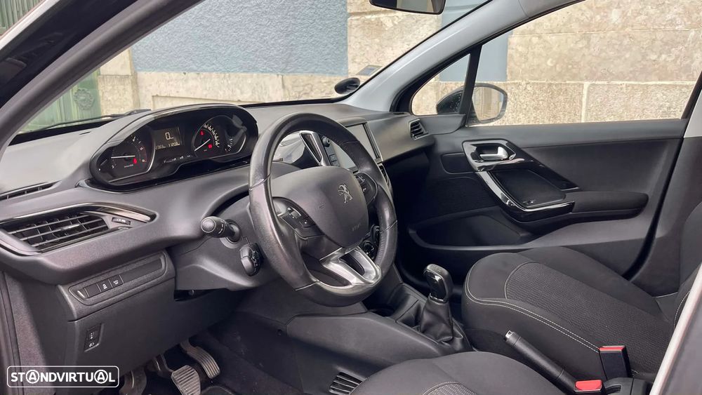 Peugeot 208 1.6 BlueHDi Allure - 11