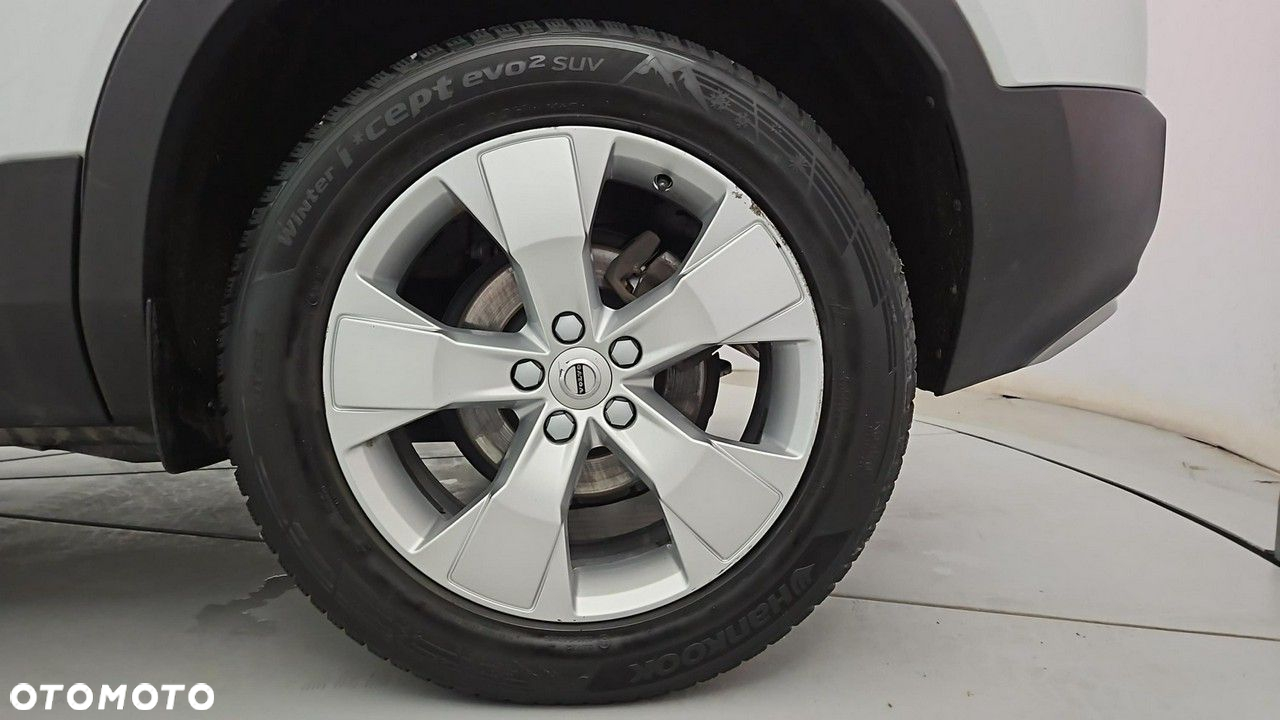 Volvo XC 40 T3 Momentum Pro - 26