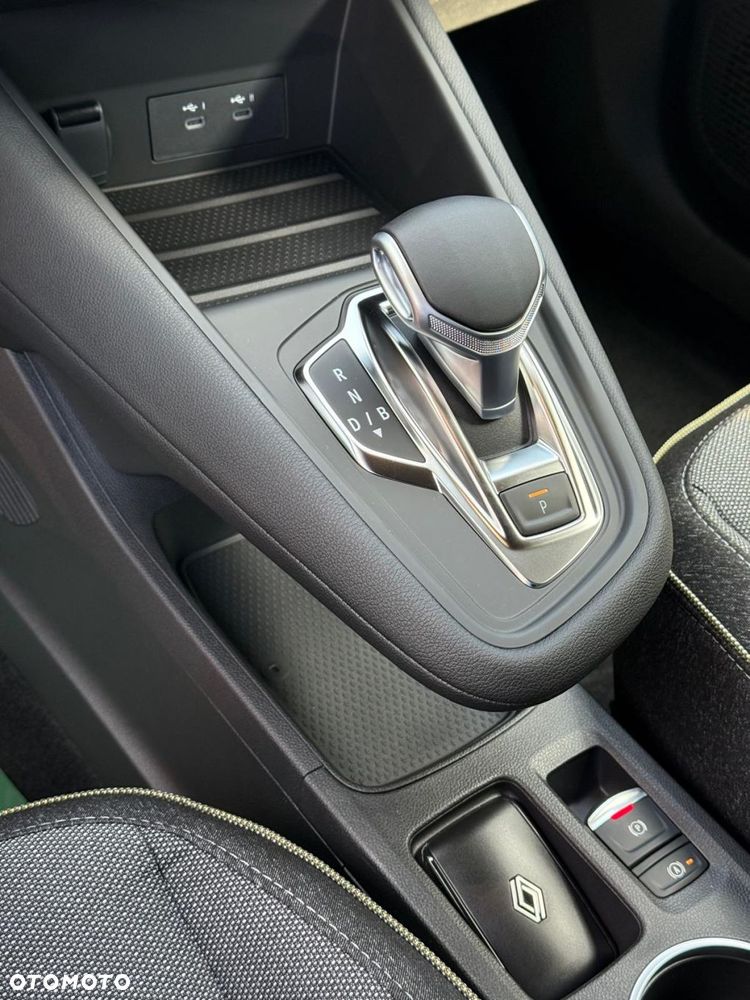 Renault Symbioz - 12