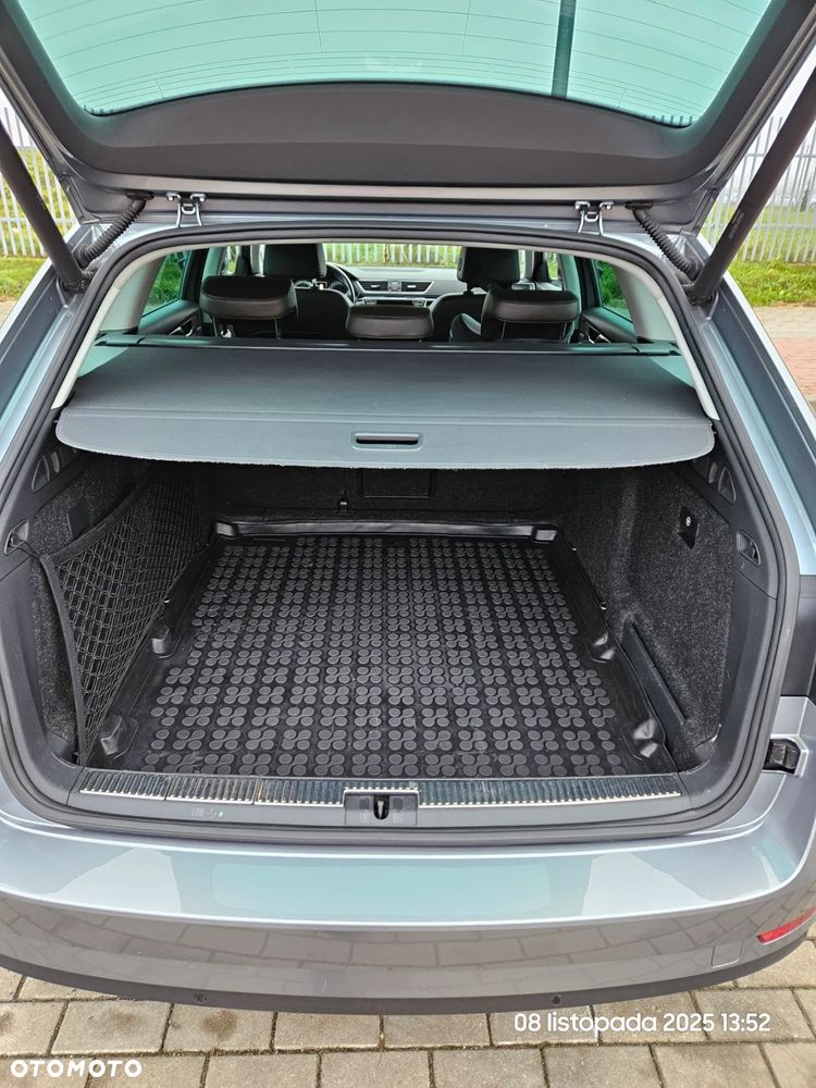 Skoda Superb 2.0 TDI L&K DSG - 14