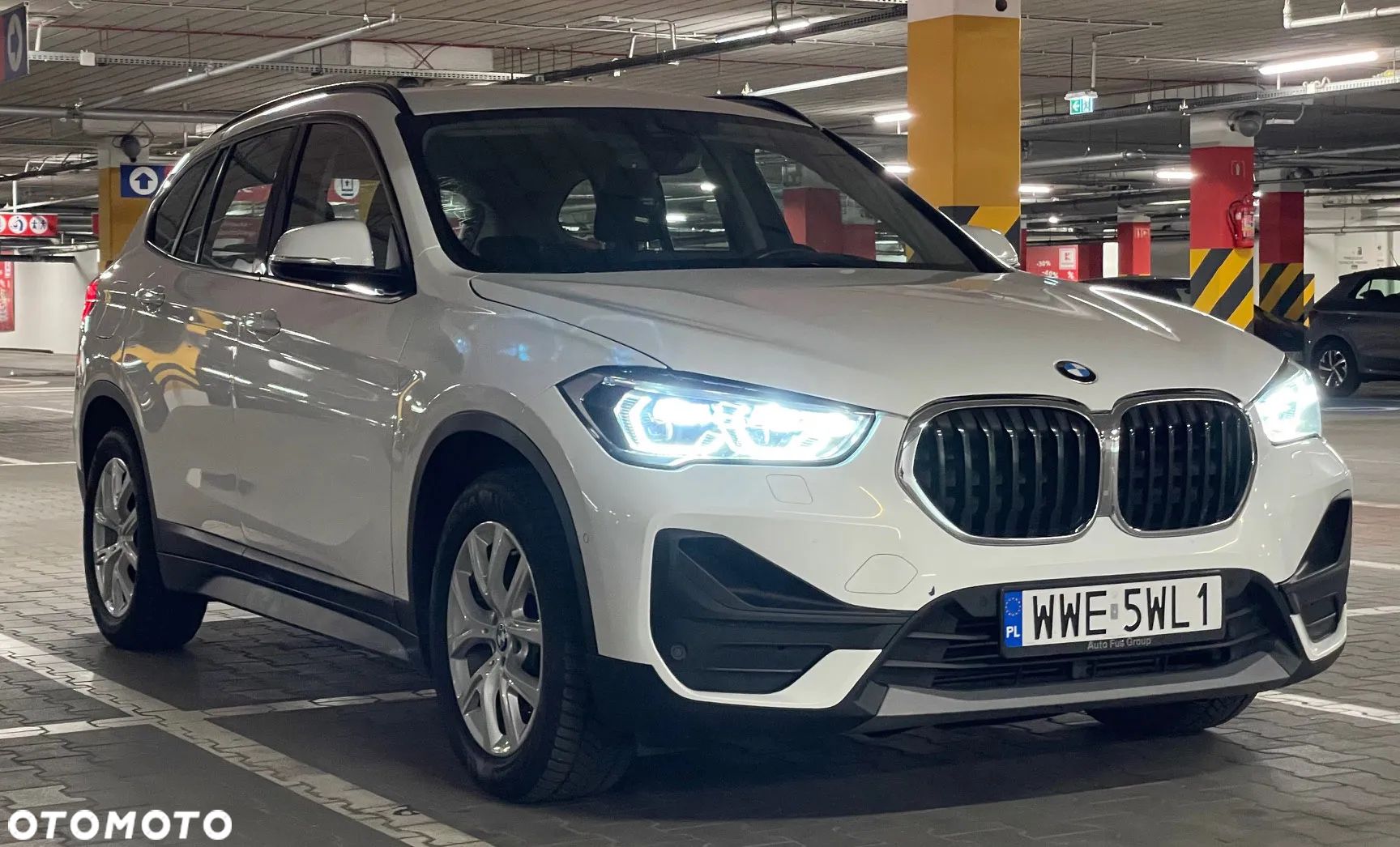 BMW X1 sDrive18d Business Edition - 1
