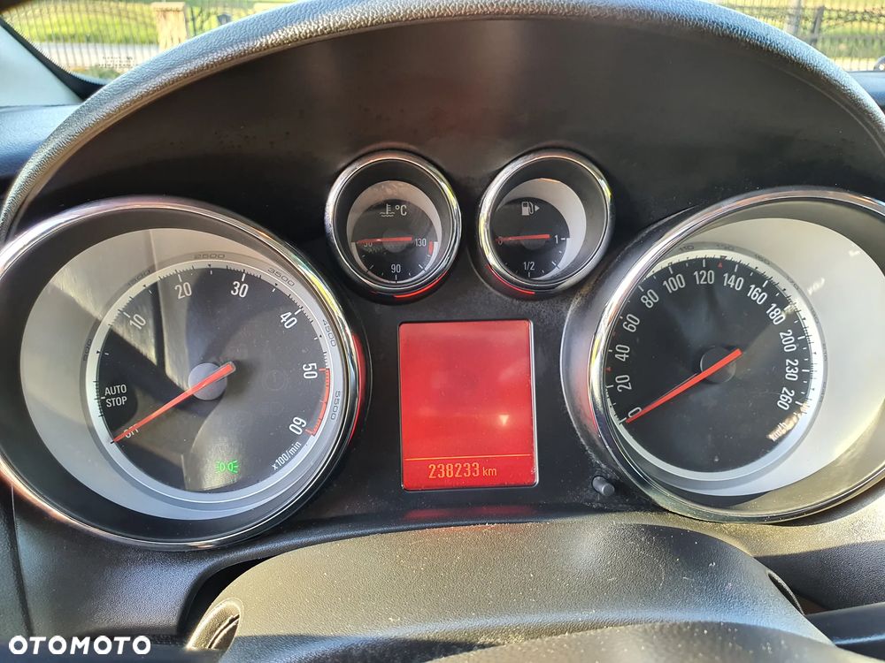 Opel Astra 1.6 CDTI Cosmo - 24