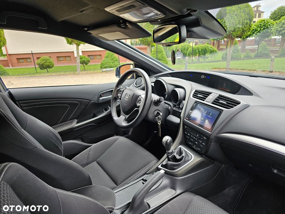 Honda Civic 1.8 i-VTEC Sport Black Edition - 32