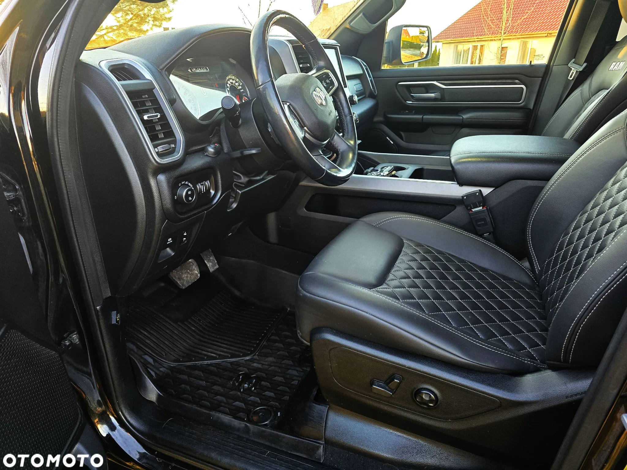 Dodge RAM 1500 5.7 4x4 - 20