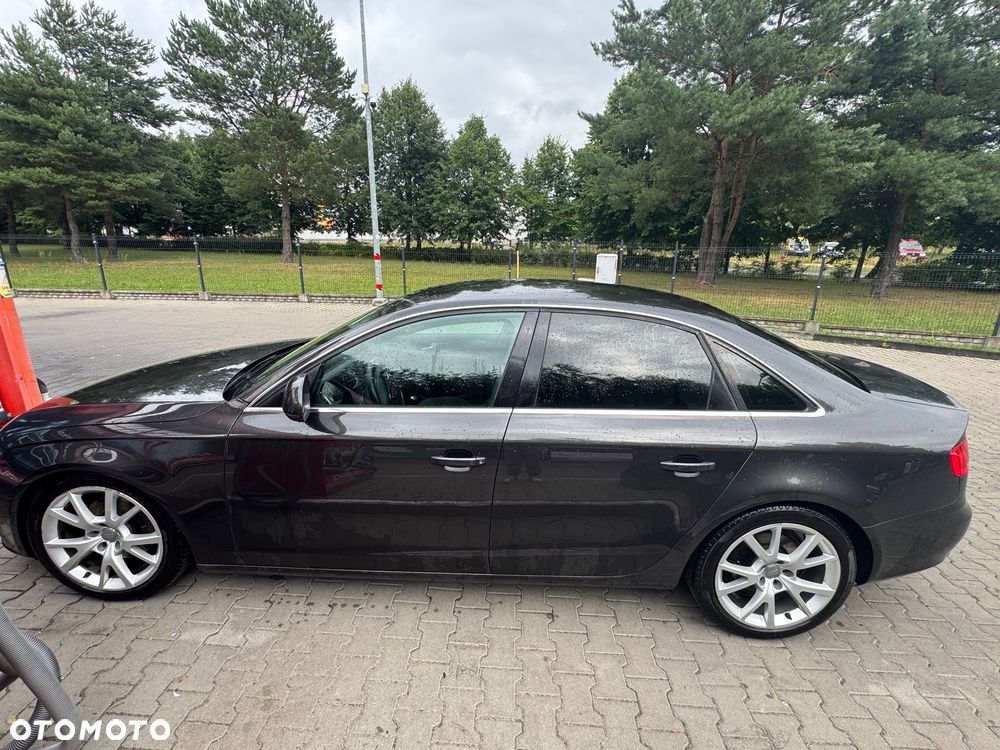 Audi A4 Limousine 2.0 TDI - 8