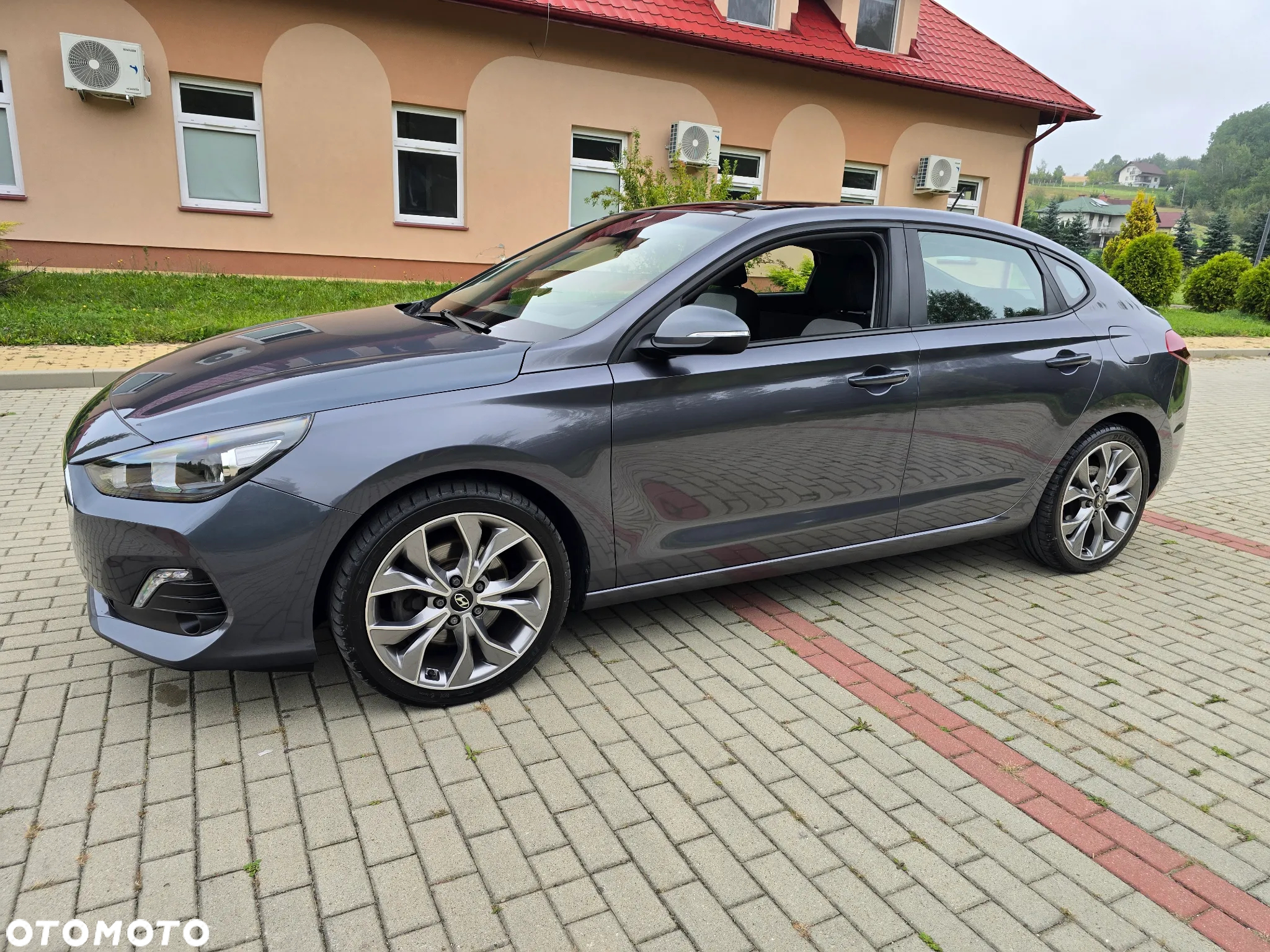 Hyundai i30 1.4 T-GDI Fastback Premium - 12