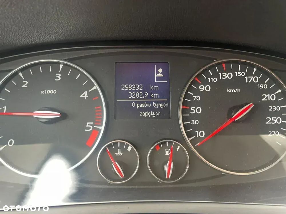 Renault Laguna 1.5 dCi Expression - 8