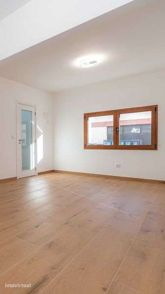 Moradia T3 Totalmente Remodelada - Grande imagem: 4/11