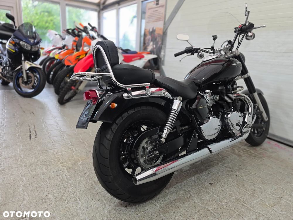 Triumph America - 25