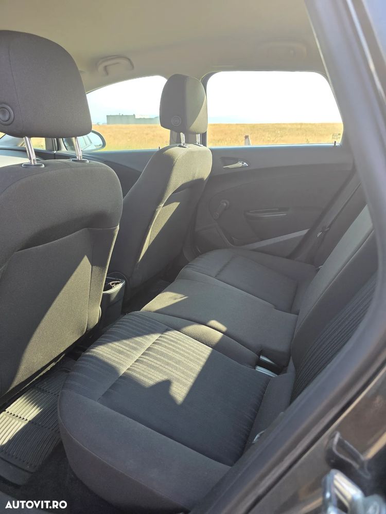Opel Astra - 10