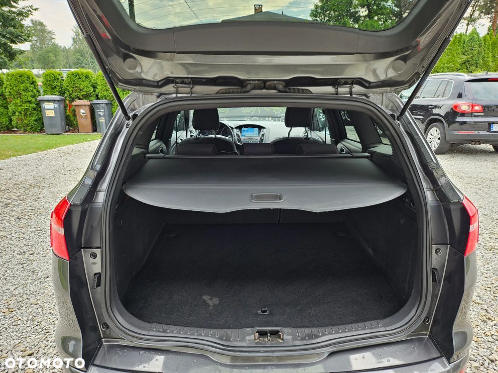 Ford Focus 1.5 EcoBoost ST-Line Business - 25