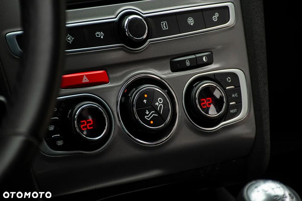 Citroën C4 PureTech 130 Stop&Start SHINE - 33
