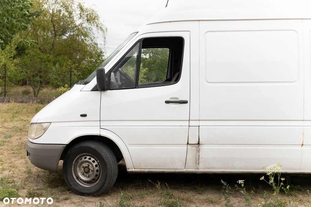 Mercedes-Benz Sprinter - 10