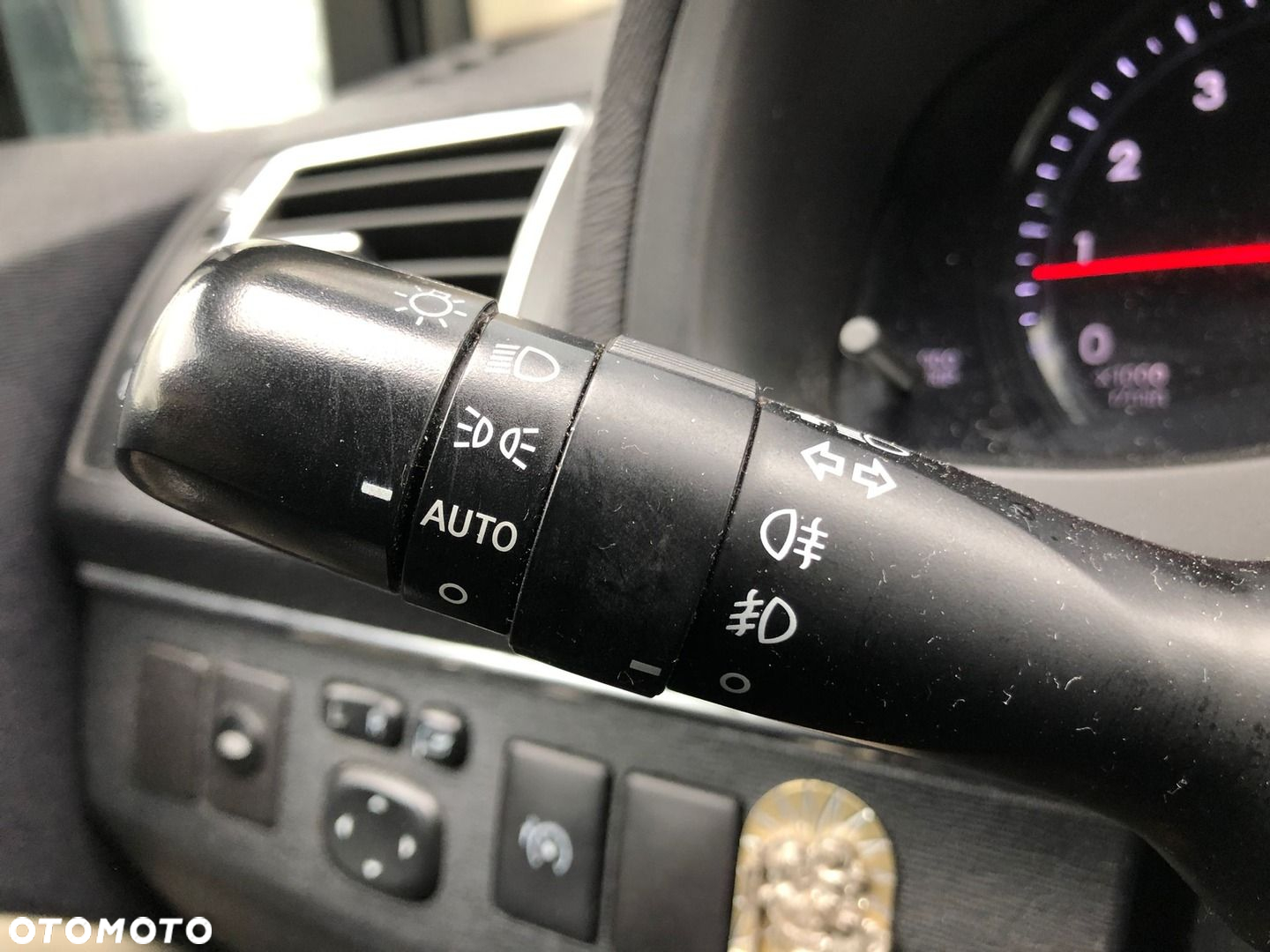 Toyota Avensis 1.8 Premium EU5 - 21